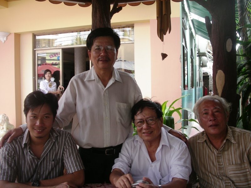 ASG4_Voi ban van o quan Bich Cau duong Thich Quang  Duc